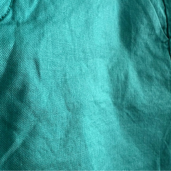 Women’s Level 99 Linen Shorts - Picture 2 of 3